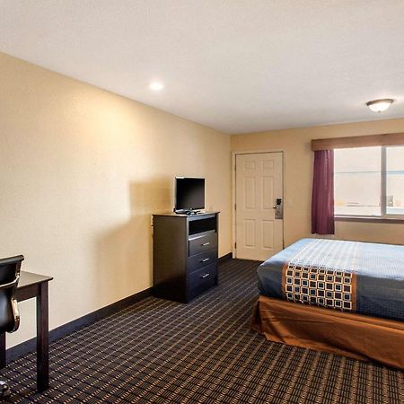 Rodeway Inn Coeur D'Alene Exteriör bild